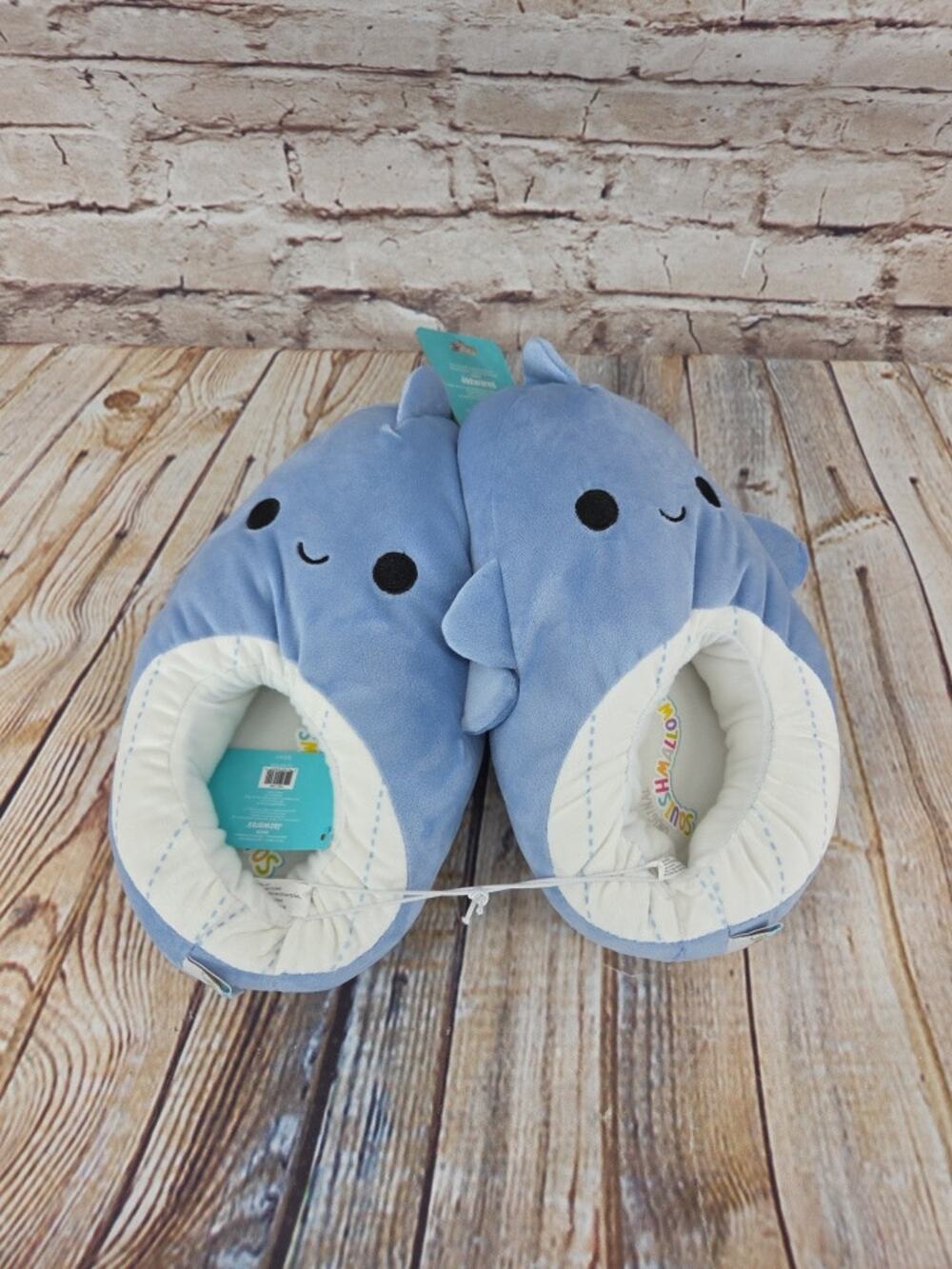 Kids Squishmellow Slippers Shark NEW Size 6-7